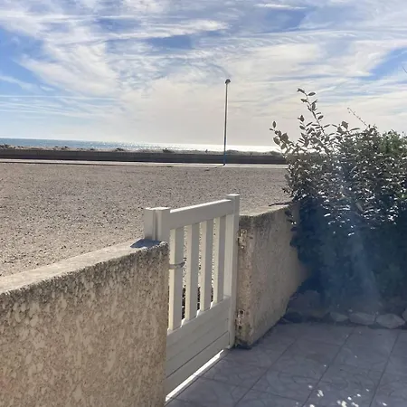 Maison De Face A La * Saint-Pierre-la-Mer (Aude)